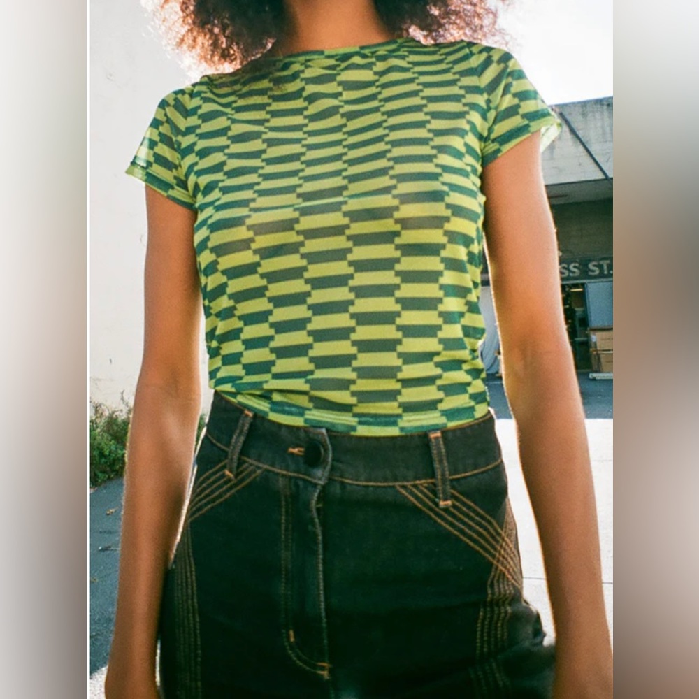 NWT Lisa Says Gah Mesh Tee, Size M